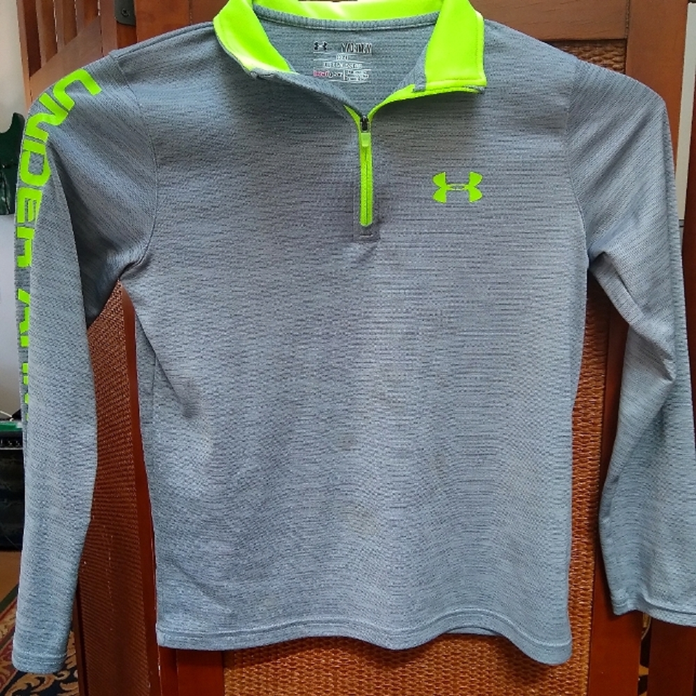 Under Armour grey/green pull over